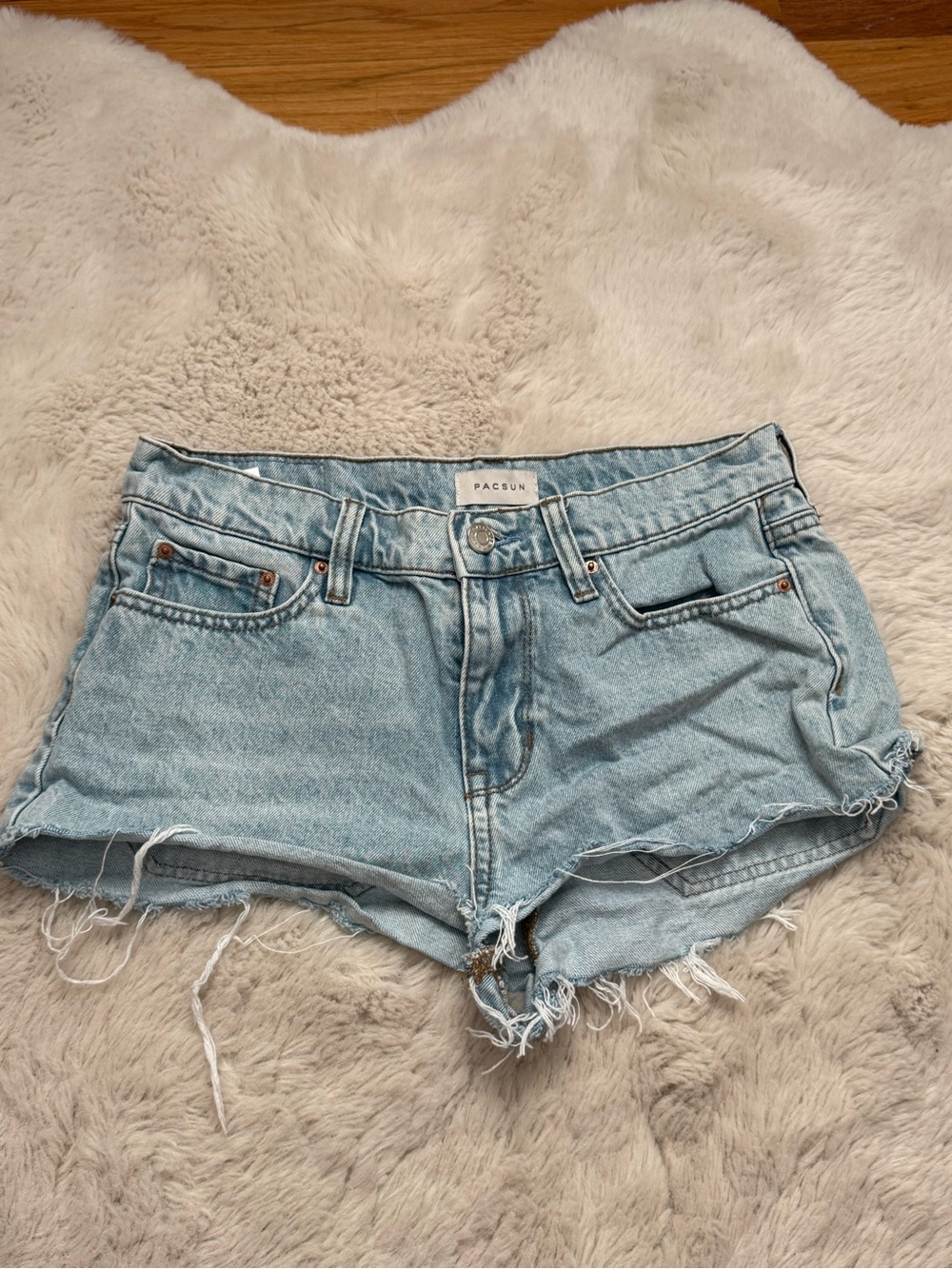 PacSun Light Wash Denim Cutoff Shorts - Cute Back Pockets